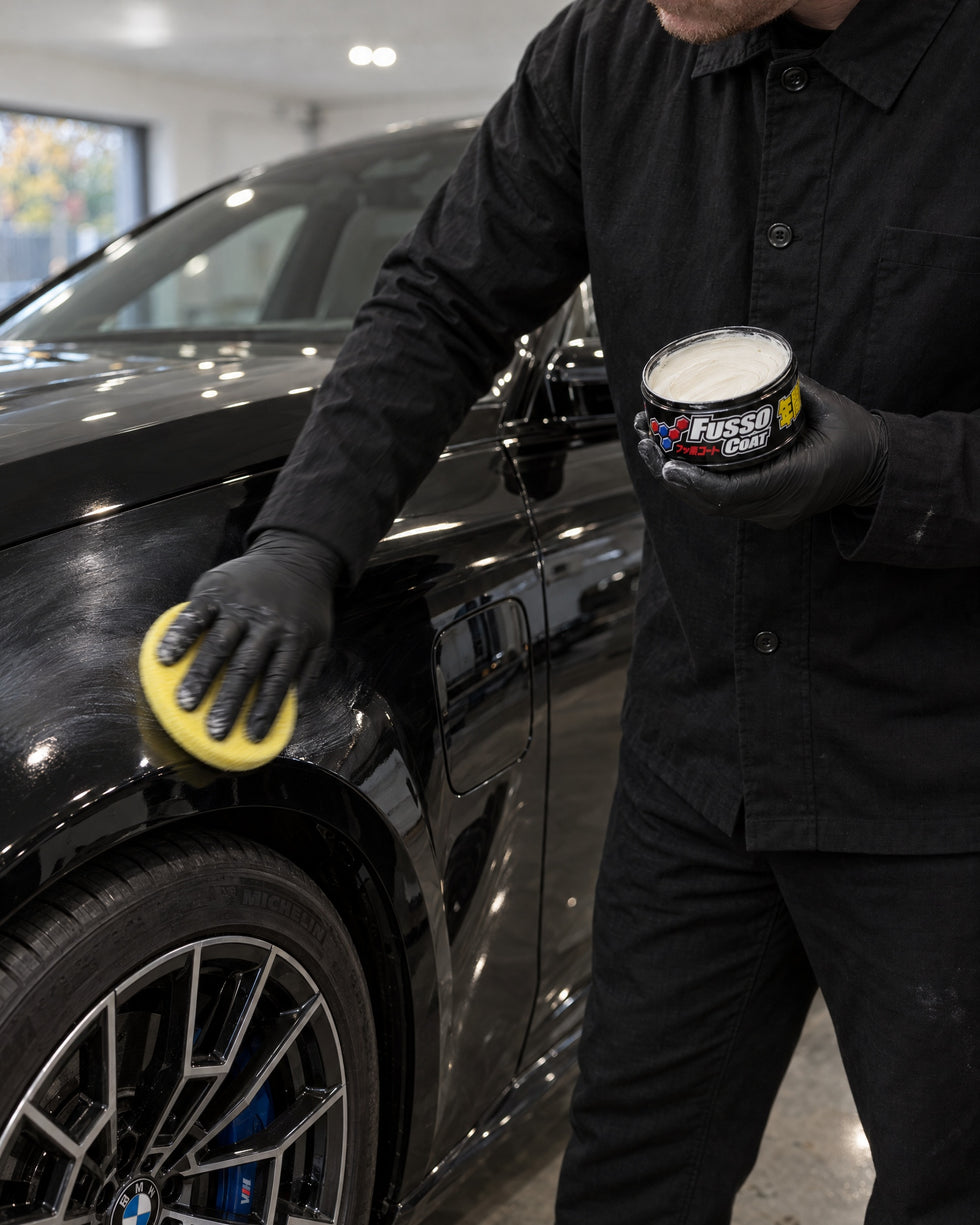 Detailing1 Hero: Wax sealant — wax or sealant before winter (Mobile)