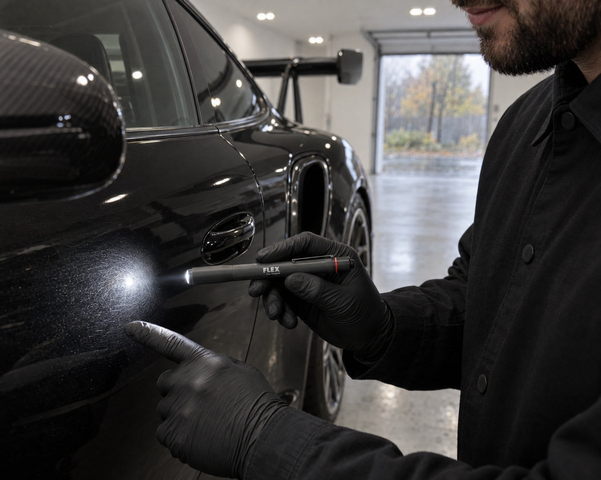 Detailing1 Hero: Polishing accessories — light reveals what is missing, finding swirls with the inspection light (Desktop)